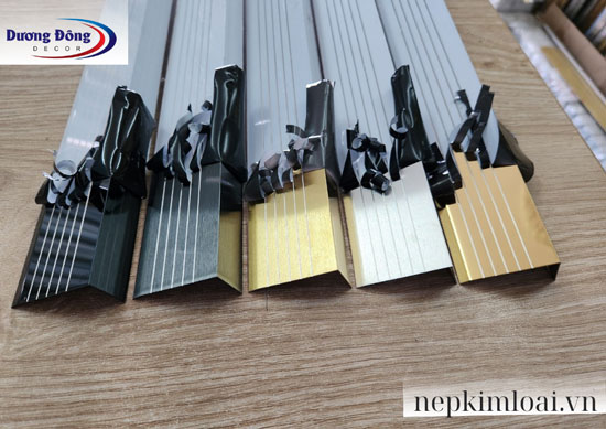 Nẹp inox chống trơn cầu thang